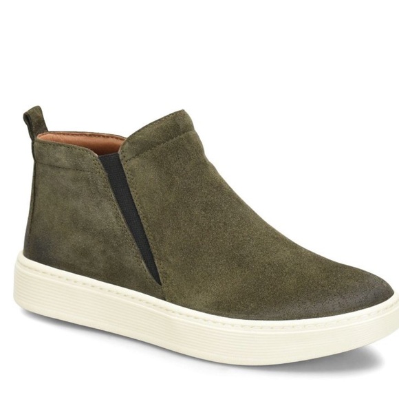 Sofft Shoes - Sofft Britton Il, Waterproof Ankle Boot Sneakers in Army Green, Women’s Size 9